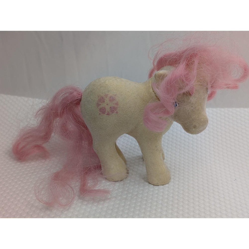 Hasbro My Little Pony Fuzzy Sundance Horse Figure